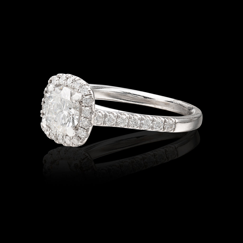 GIA F/VS2 Diamond Halo Ring