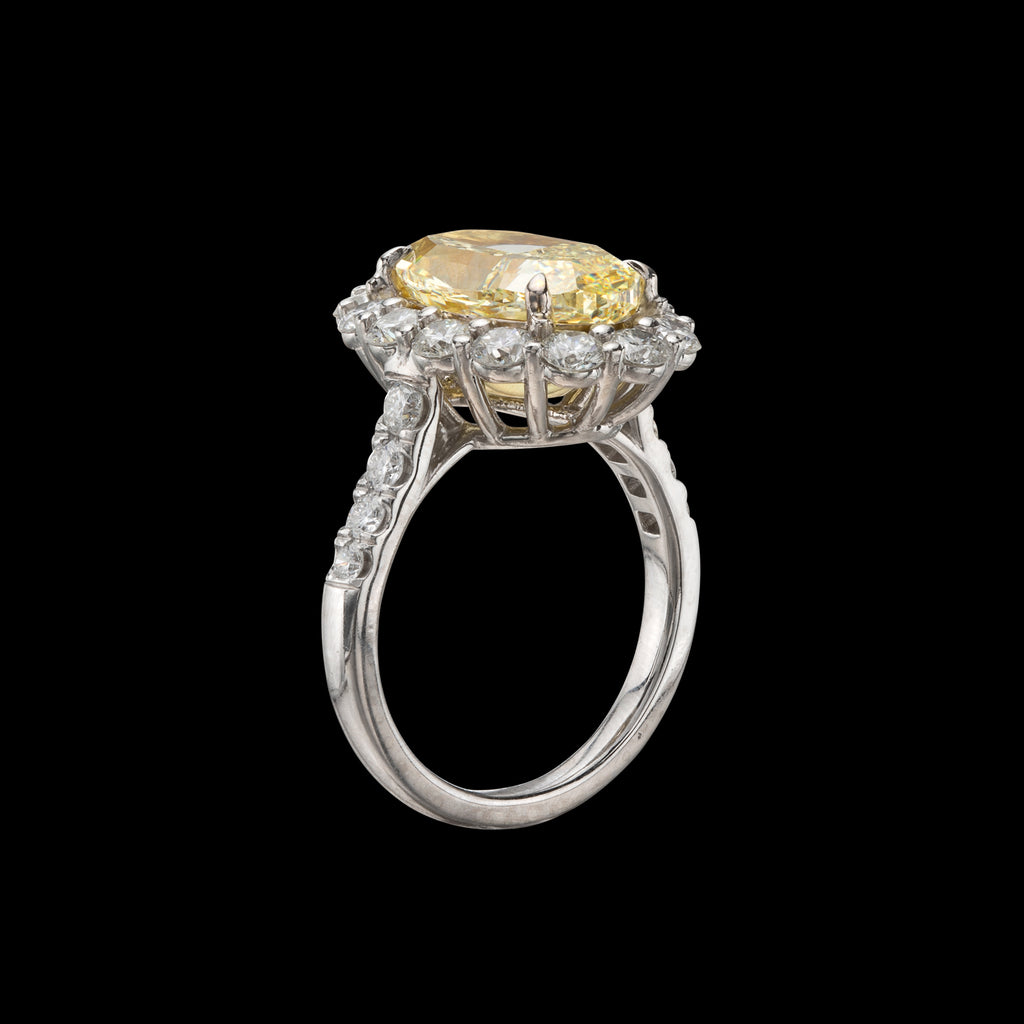 GIA Fancy Light Yellow 4.15-ct Oval Diamond Ring