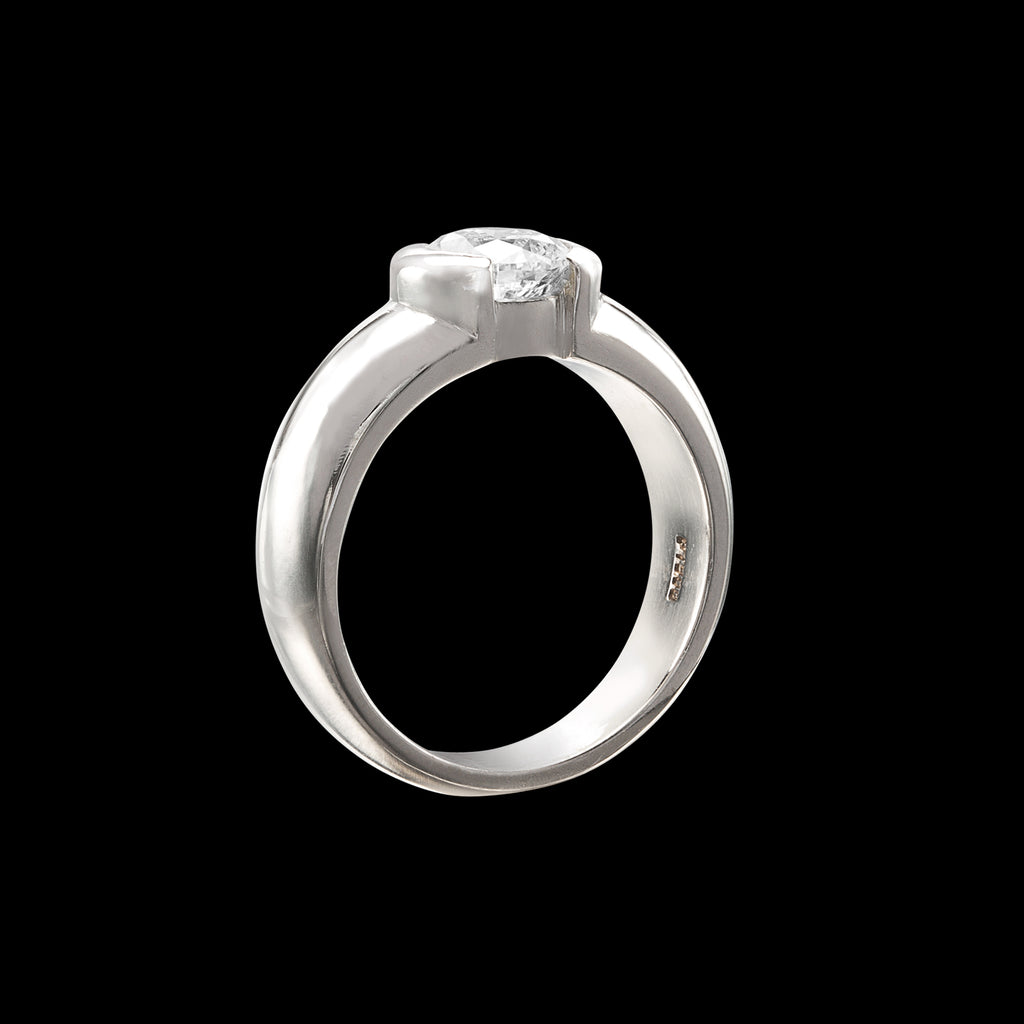 Contemporary .95-ct. G/VS Diamond Ring