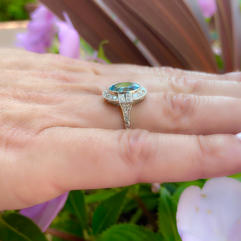 Estate Aquamarine & Diamond Ring