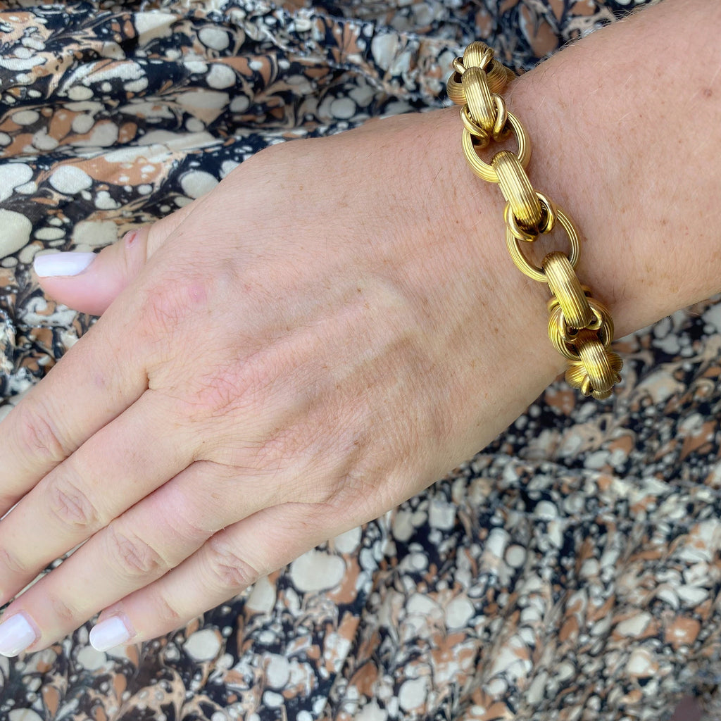 Italian 18k Gold Textured Link Bracelet