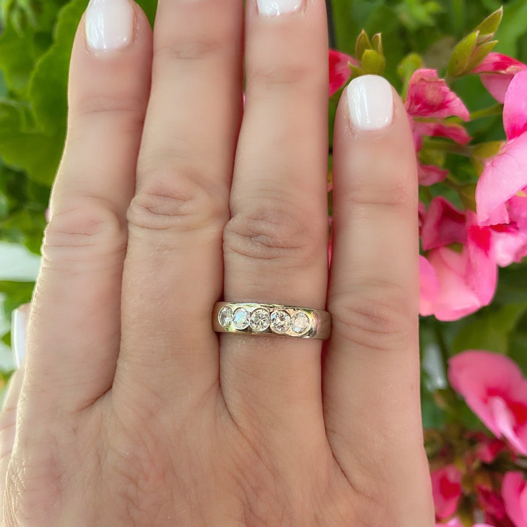 18k White Gold 5-stone Diamond Band Ring