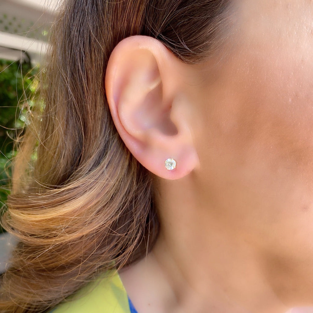 Yellow Gold 1.15 carat Diamond Stud Earrings