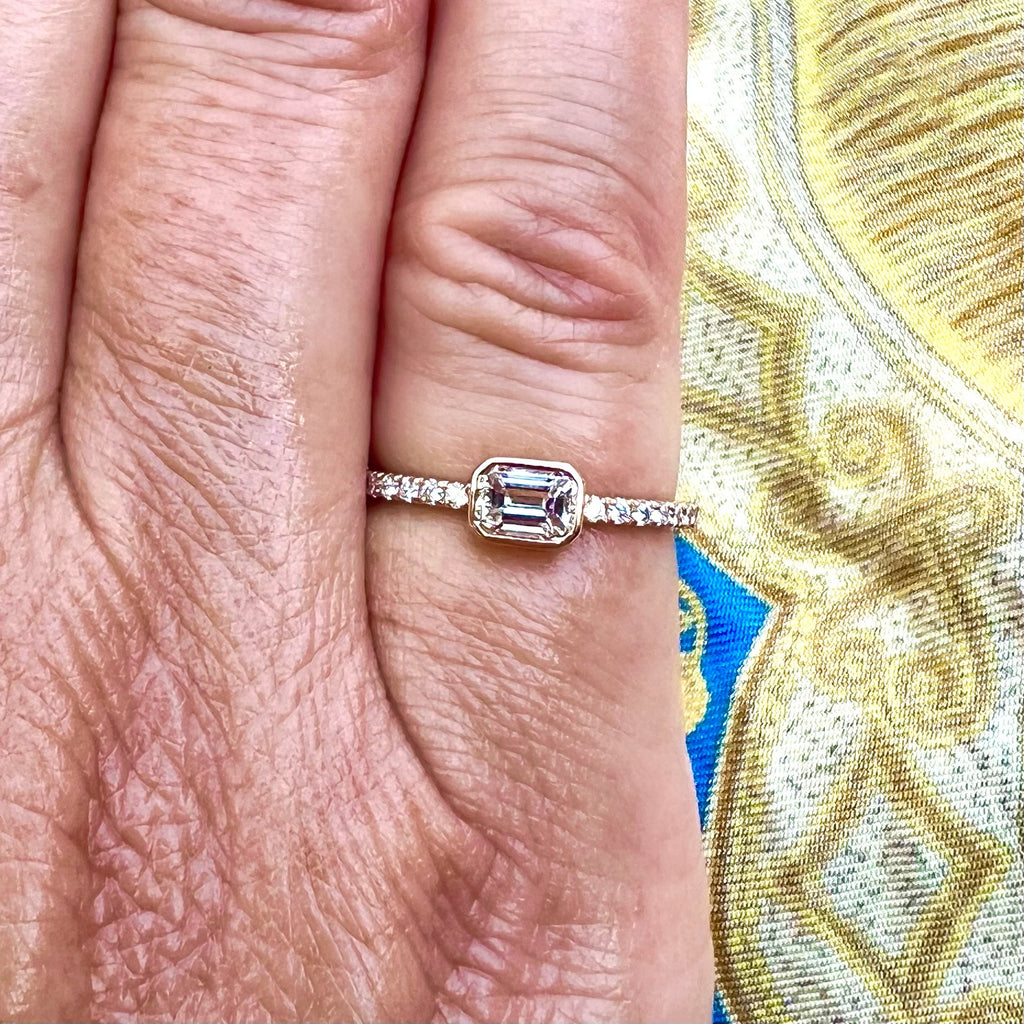 Diamond & 18k Rose Gold Engagement Ring