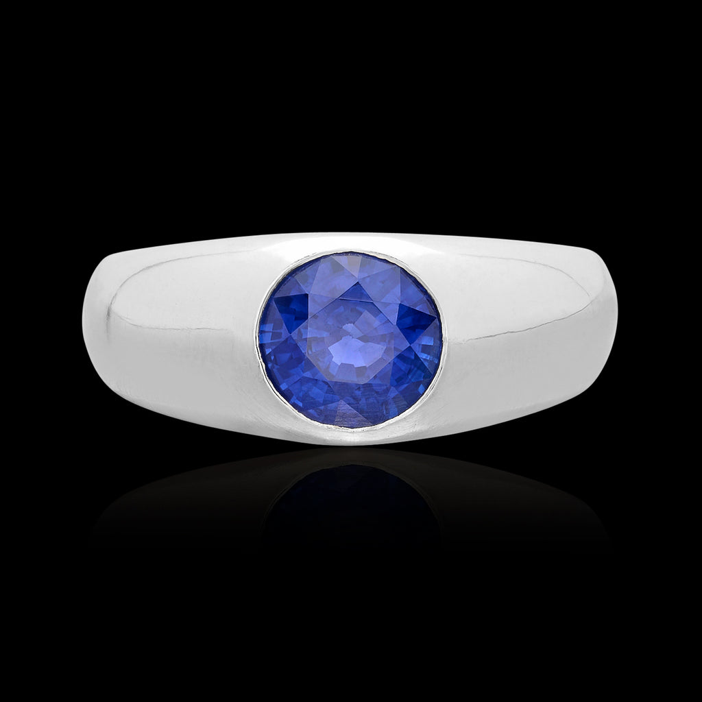 Vibrant Oval Sapphire Platinum Ring