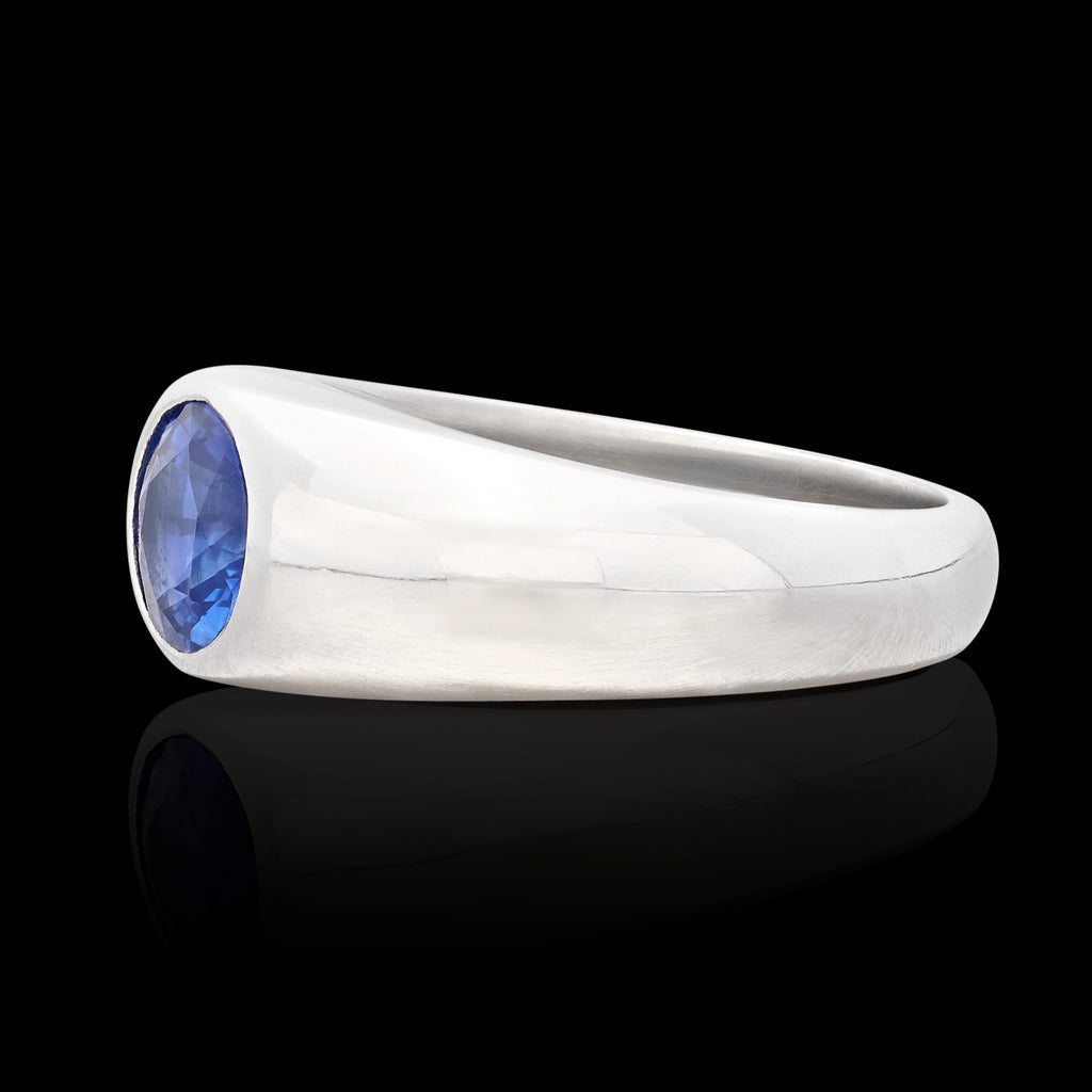 Vibrant Oval Sapphire Platinum Ring