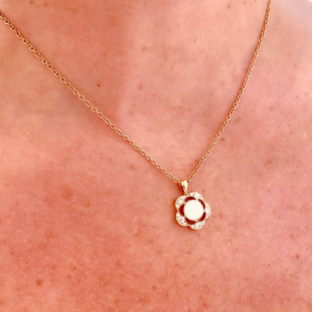 18kt Rose Gold Mother of Pearl & Diamond Pendant Necklace