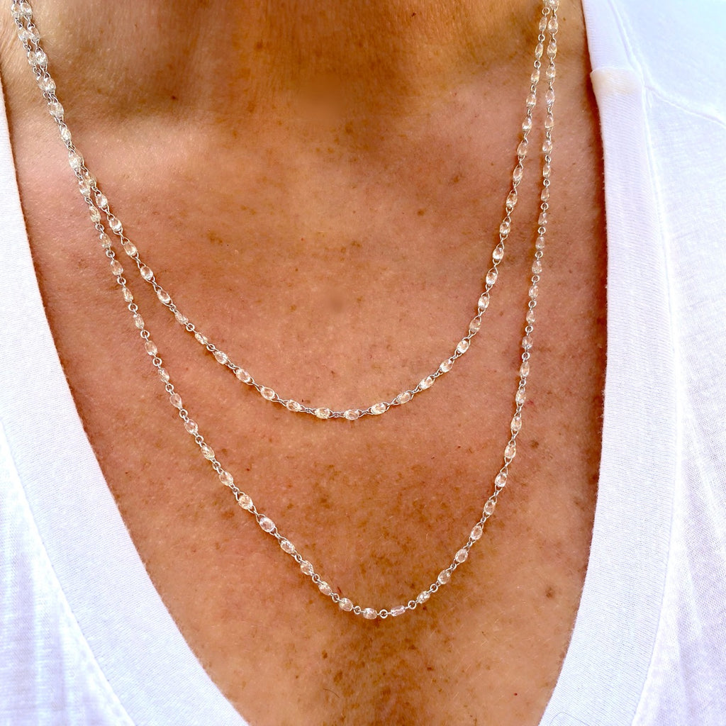 Extraordinary 23.05 carat 18kt White Gold Long Necklace