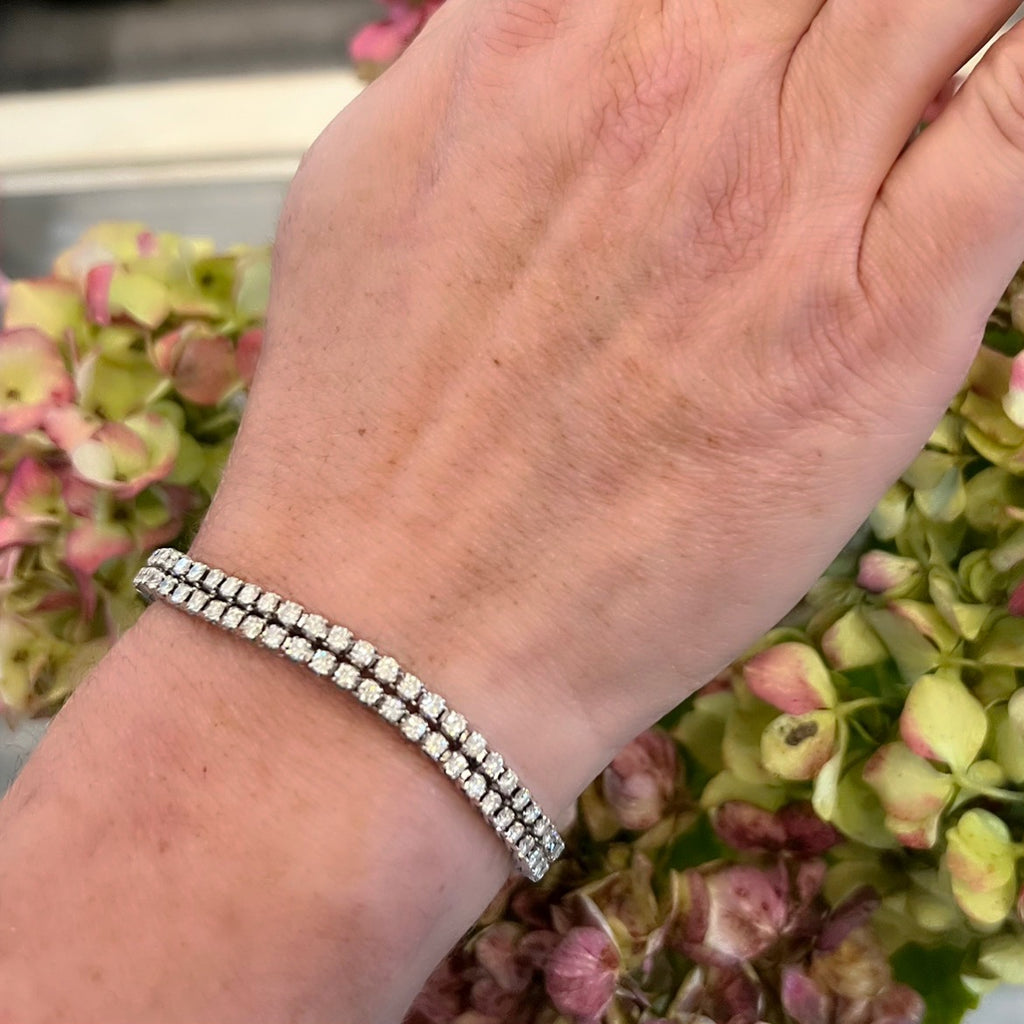 Elegant 6.70-ctw Diamond Line Bracelet