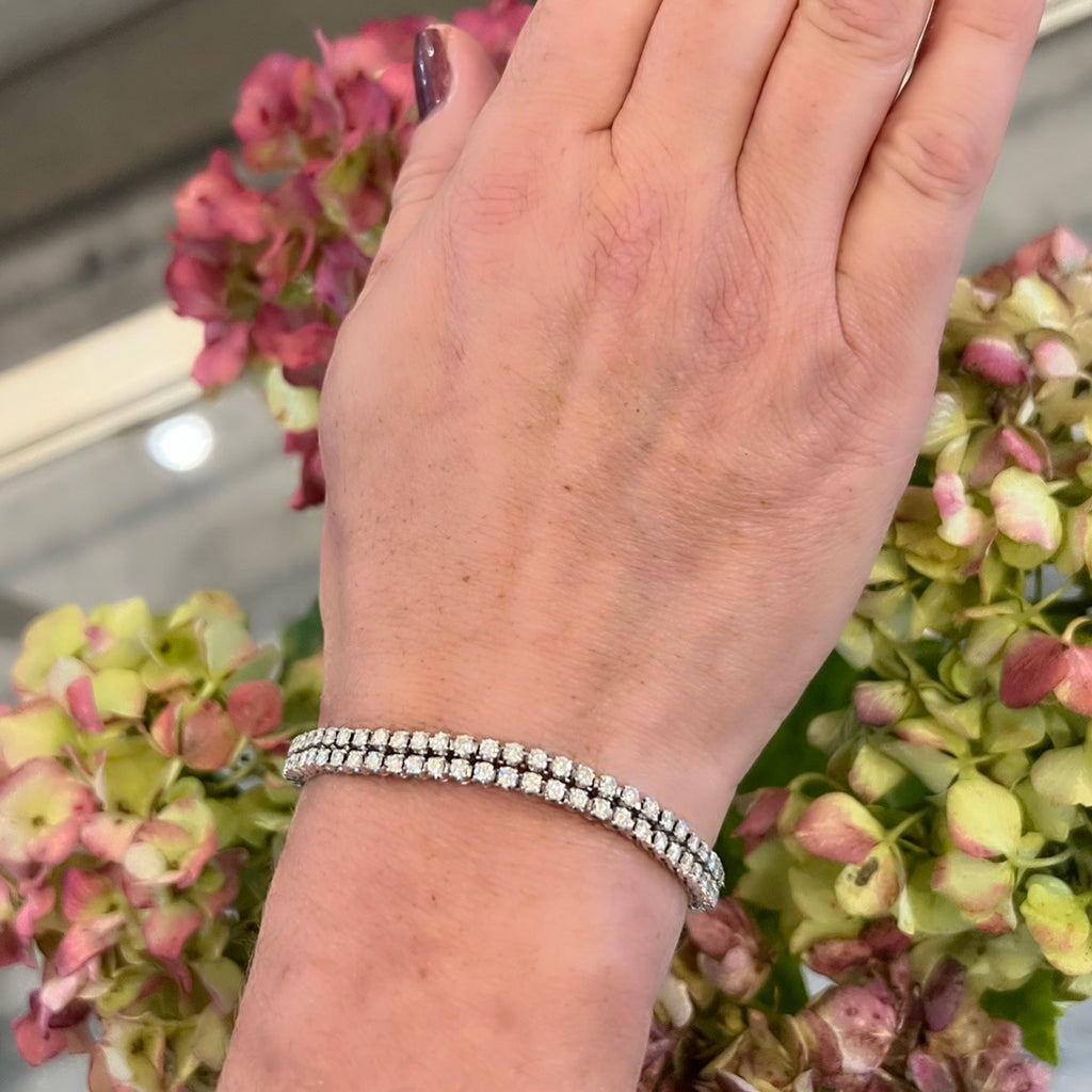 Elegant 6.70-ctw Diamond Line Bracelet