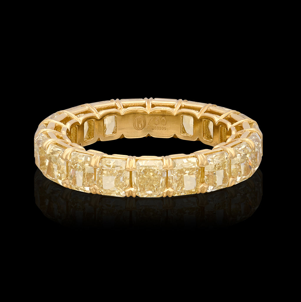 Exceptional 5.70ct Yellow Radiant Cut Diamond Eternity Band