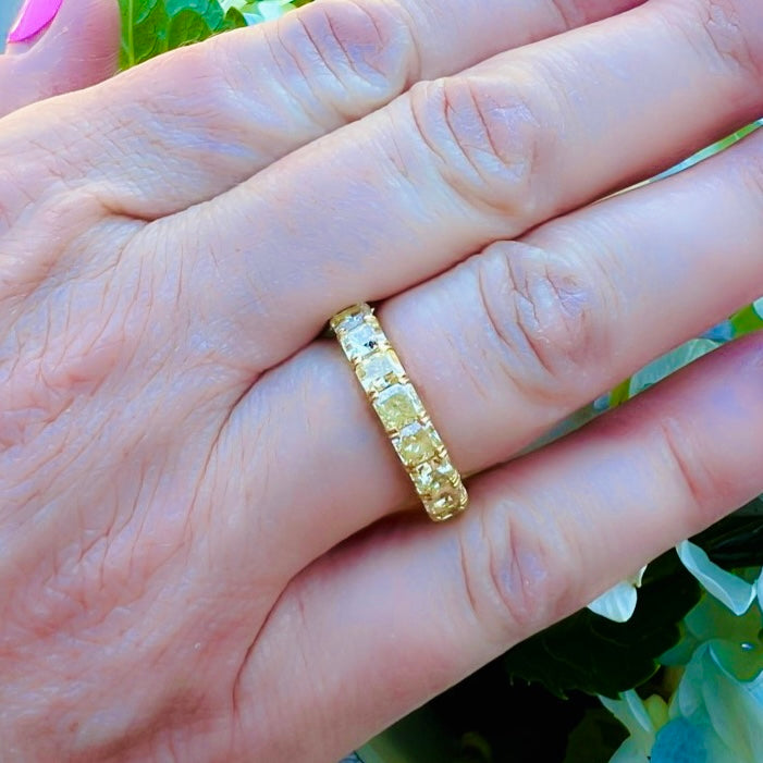 Exceptional 5.70ct Yellow Radiant Cut Diamond Eternity Band