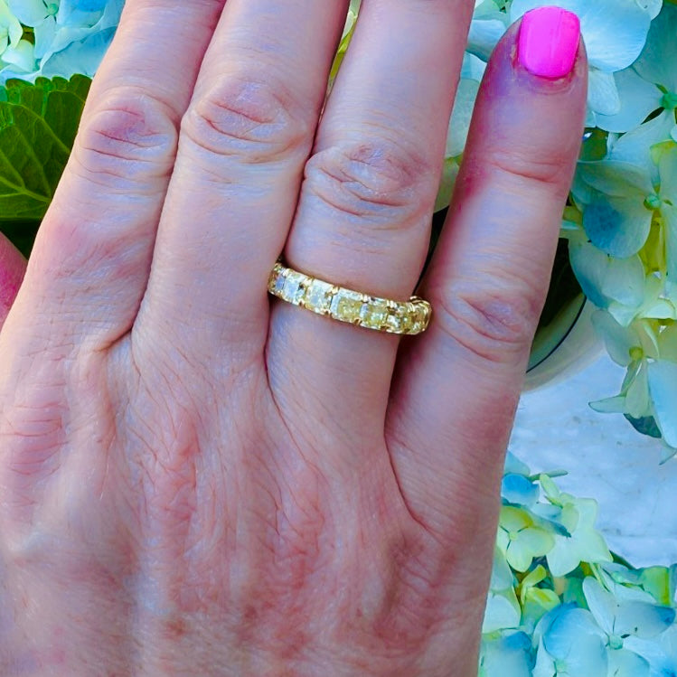 Exceptional 5.70ct Yellow Radiant Cut Diamond Eternity Band