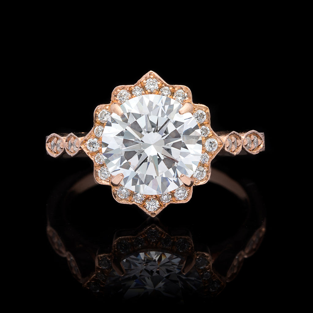 18kt Rose Gold Ring Featuring Round Brilliant Cut Diamond